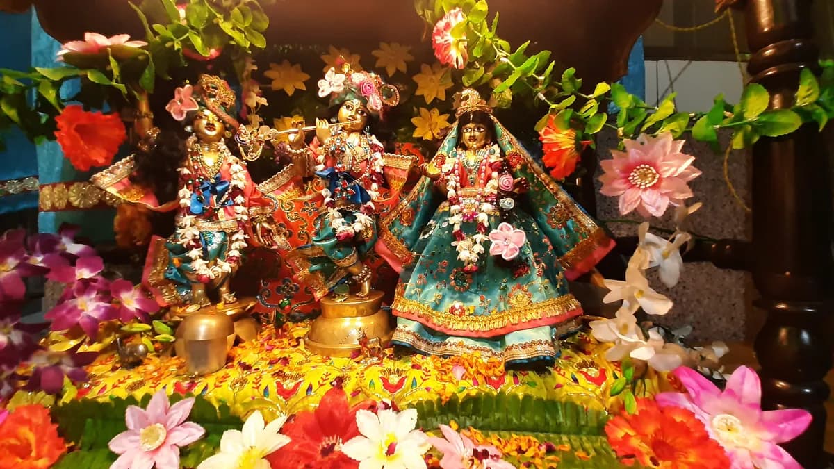 WHAT COME'S FIRST? CHANTING or SEVA?