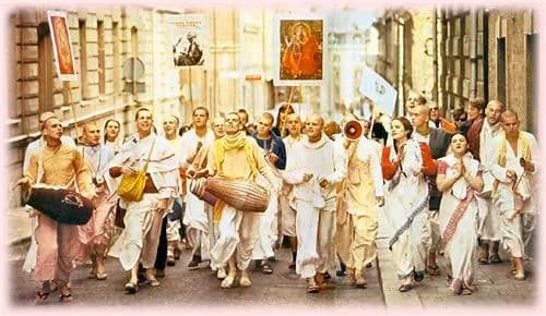 How to Receive Nāma-śakti