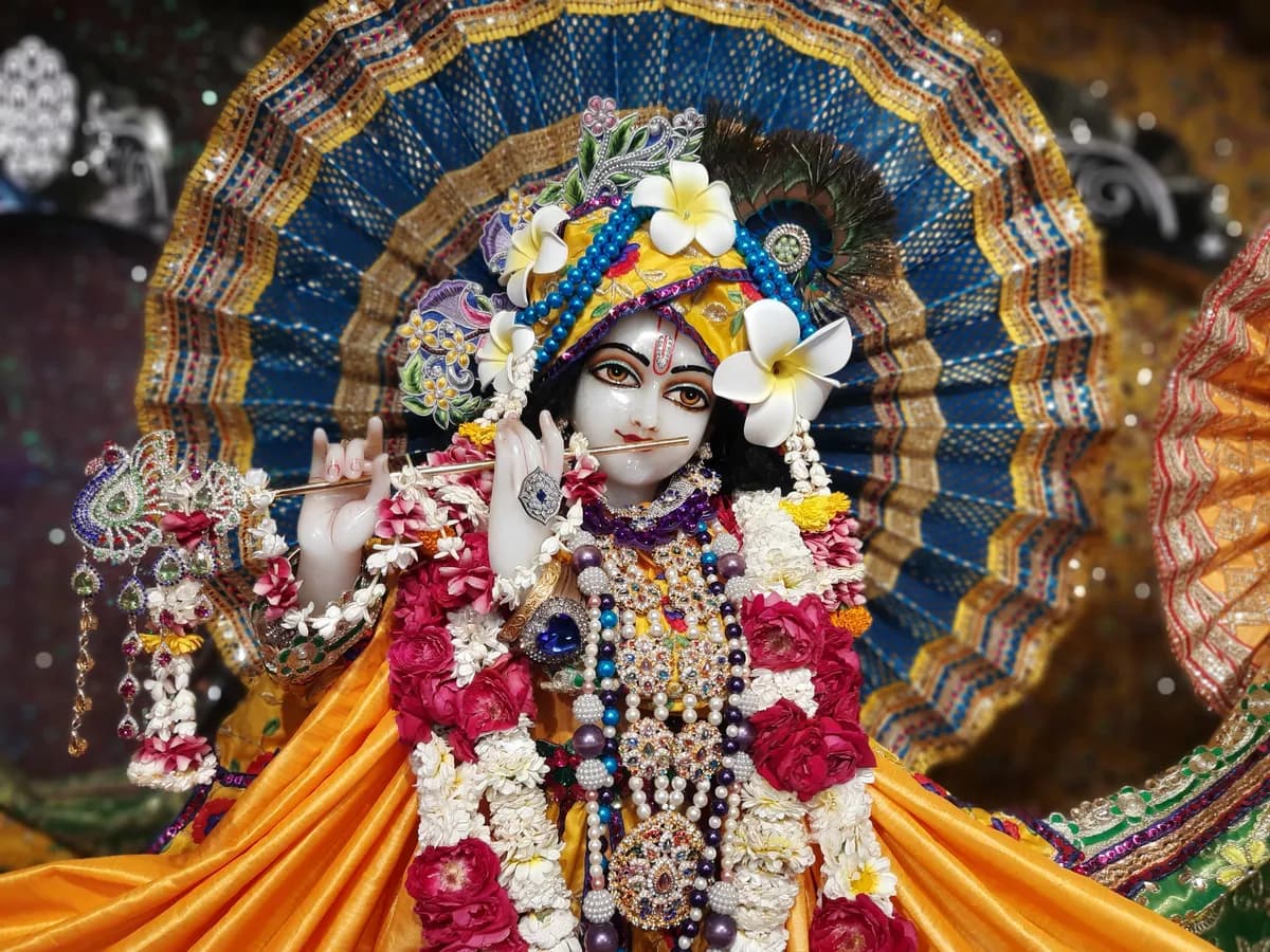 The Manifestation of Śrī Keśavadeva