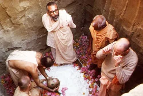 In Honor of Srila Prabhupada’s Disappearance Day